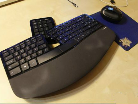 电脑的鼠标键盘灯不亮怎么办？